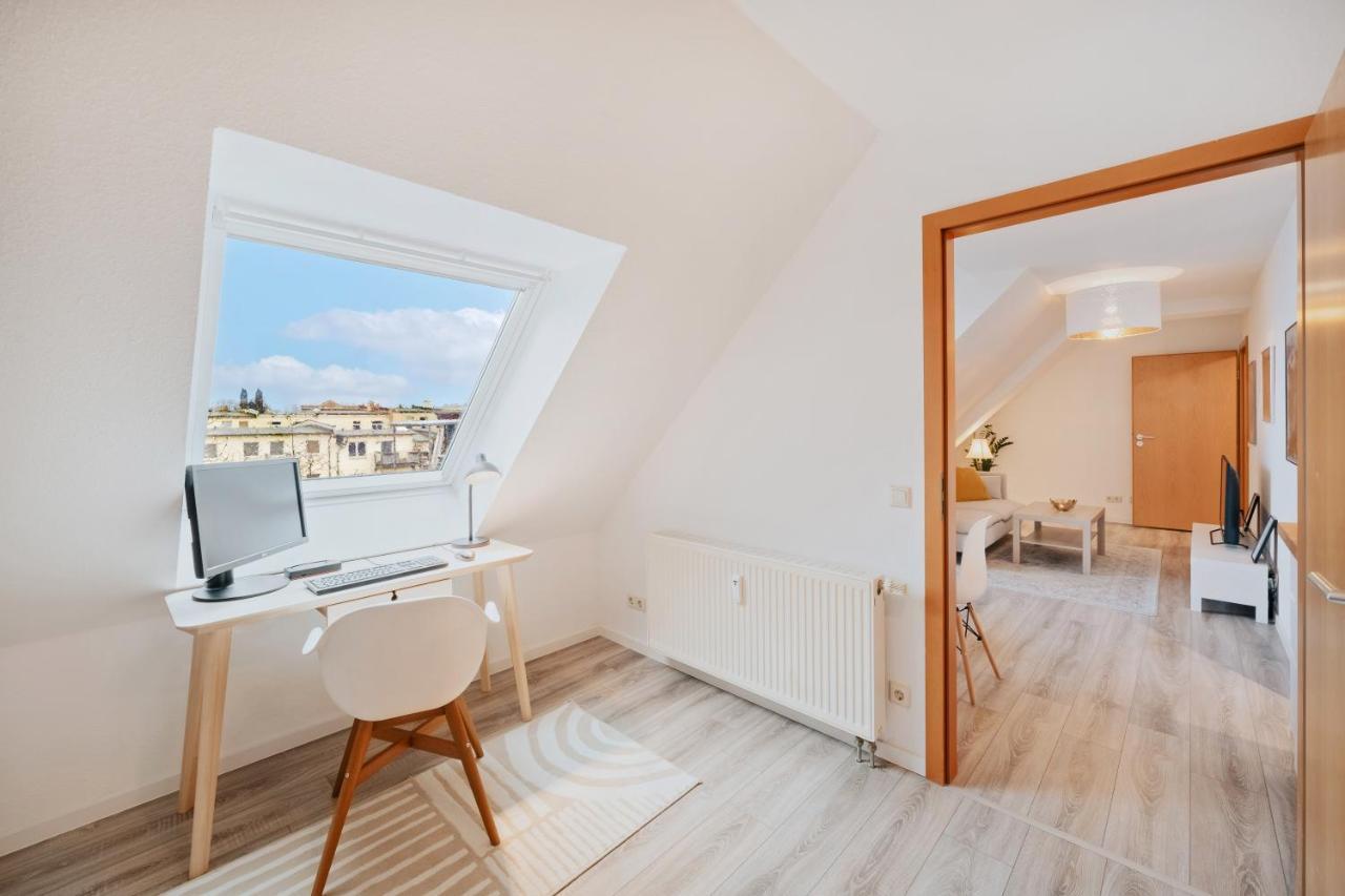 Bliss Place - Serviced Apartment - Arbeitsplatz, Zentral, Kueche, Waschmaschine, Smarttv Magdeburgo Esterno foto