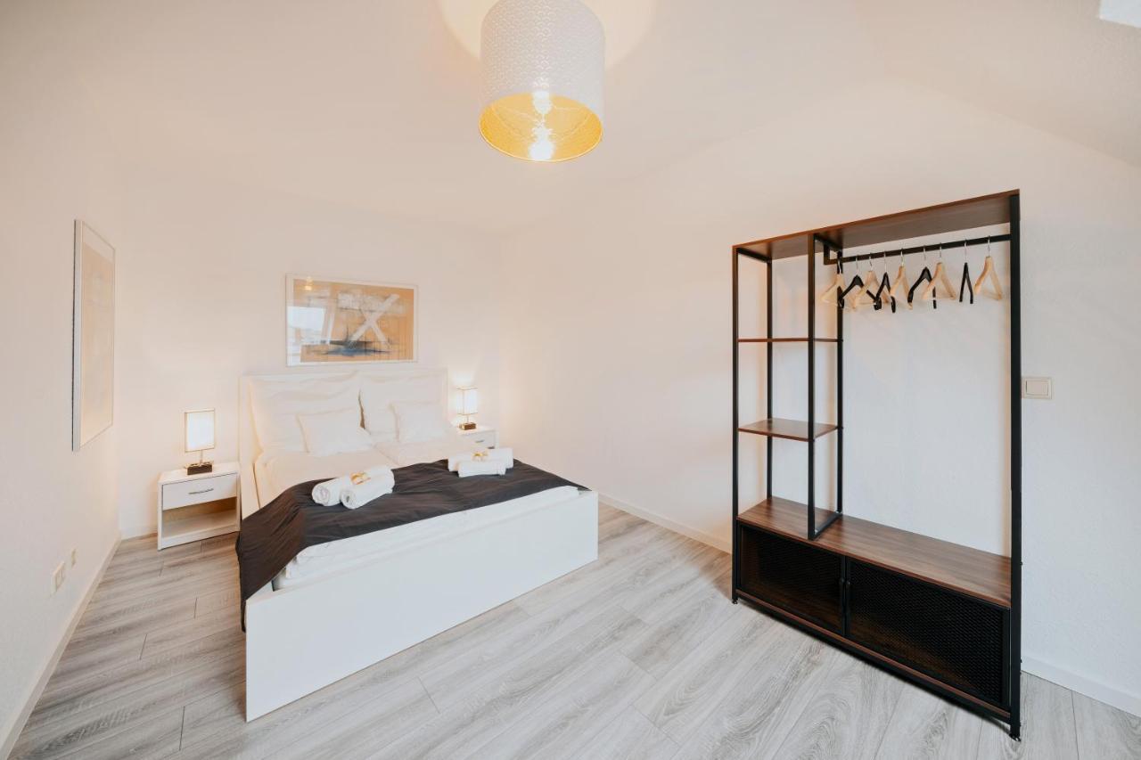 Bliss Place - Serviced Apartment - Arbeitsplatz, Zentral, Kueche, Waschmaschine, Smarttv Magdeburgo Esterno foto