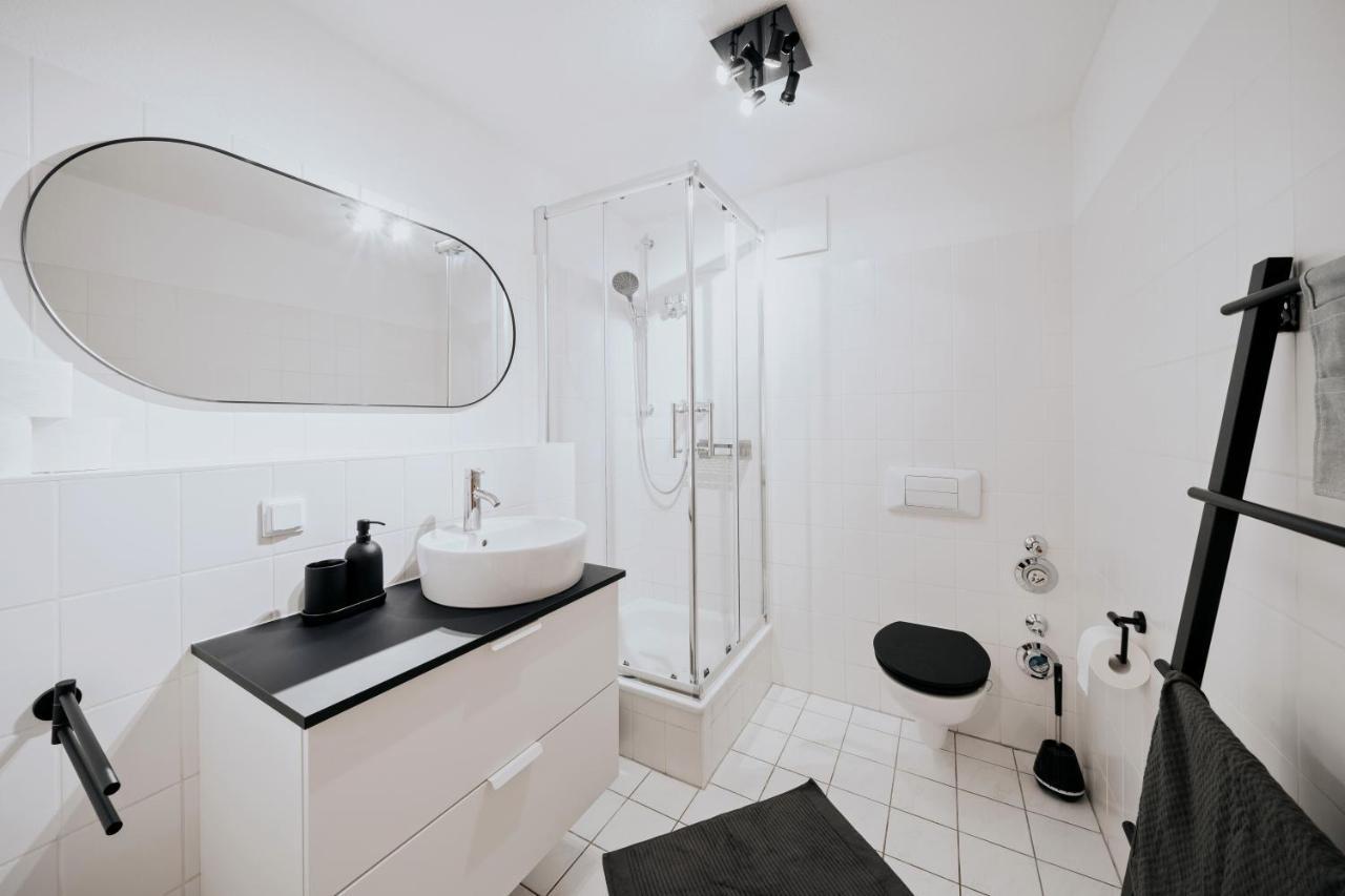 Bliss Place - Serviced Apartment - Arbeitsplatz, Zentral, Kueche, Waschmaschine, Smarttv Magdeburgo Esterno foto