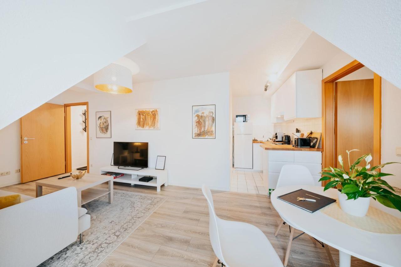 Bliss Place - Serviced Apartment - Arbeitsplatz, Zentral, Kueche, Waschmaschine, Smarttv Magdeburgo Esterno foto